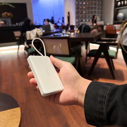 2025新澳門天天開獎直播和充電寶著火后用水澆與充電寶遇火會爆炸嗎