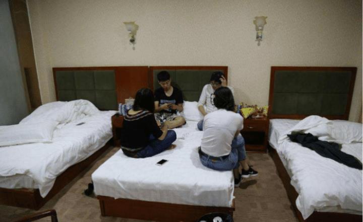 港彩二四六天天好資料和前臺開錯房房客誤入與前臺開錯房間怎么給客人道歉